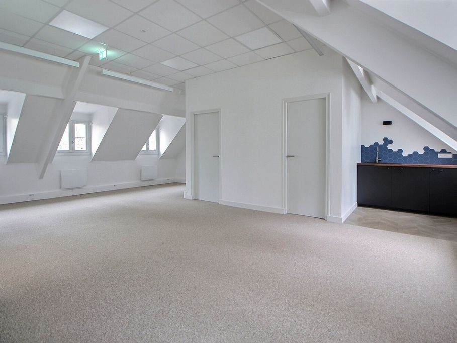 Location bureaux 66 m² non divisibles