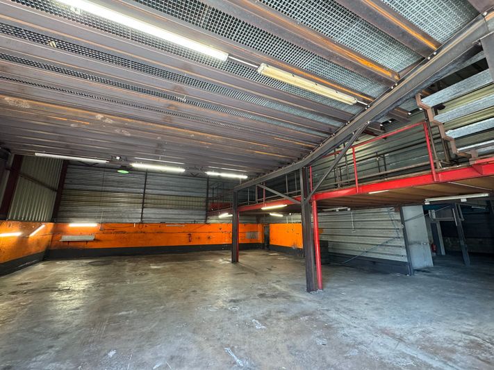 Local d'activité de 425 m² à louer - Saint-Jean-de-Védas 