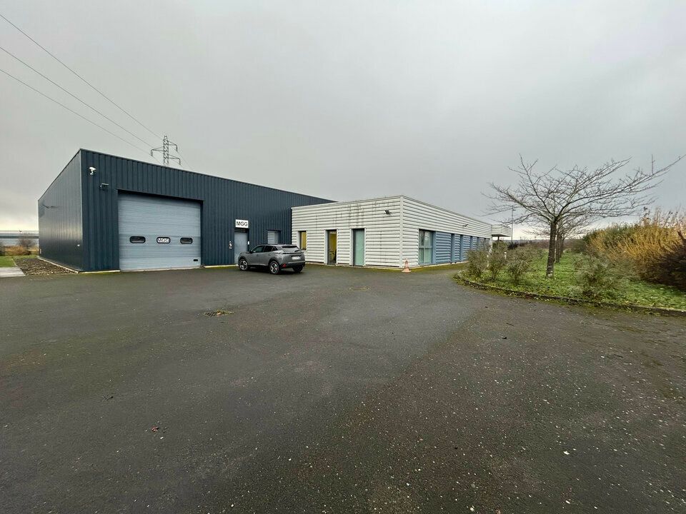 Location local d''activites 1200 m² non divisibles