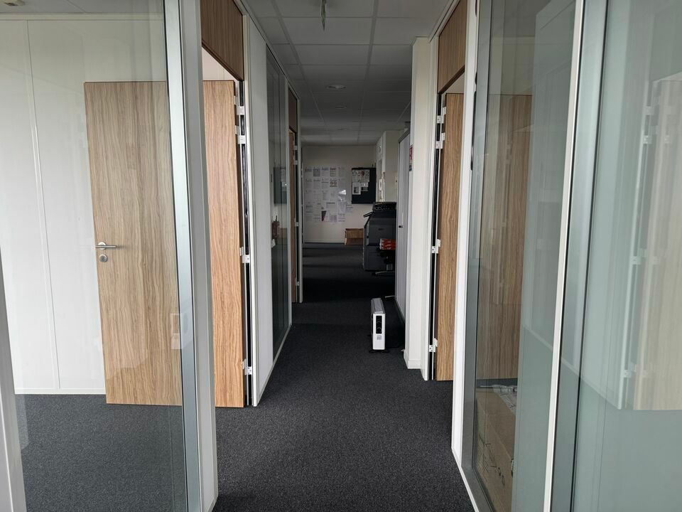 Location bureaux 131.5 m² non divisibles