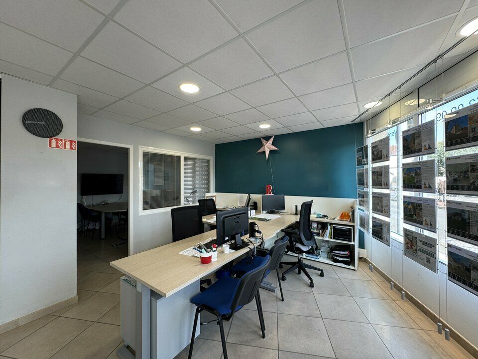 Location local commercial 56 m² non divisibles