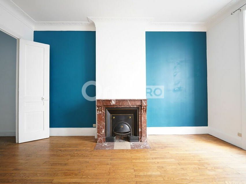 LOCAL PROFESSIONNEL A VENDRE - 85 m² - LYON 6