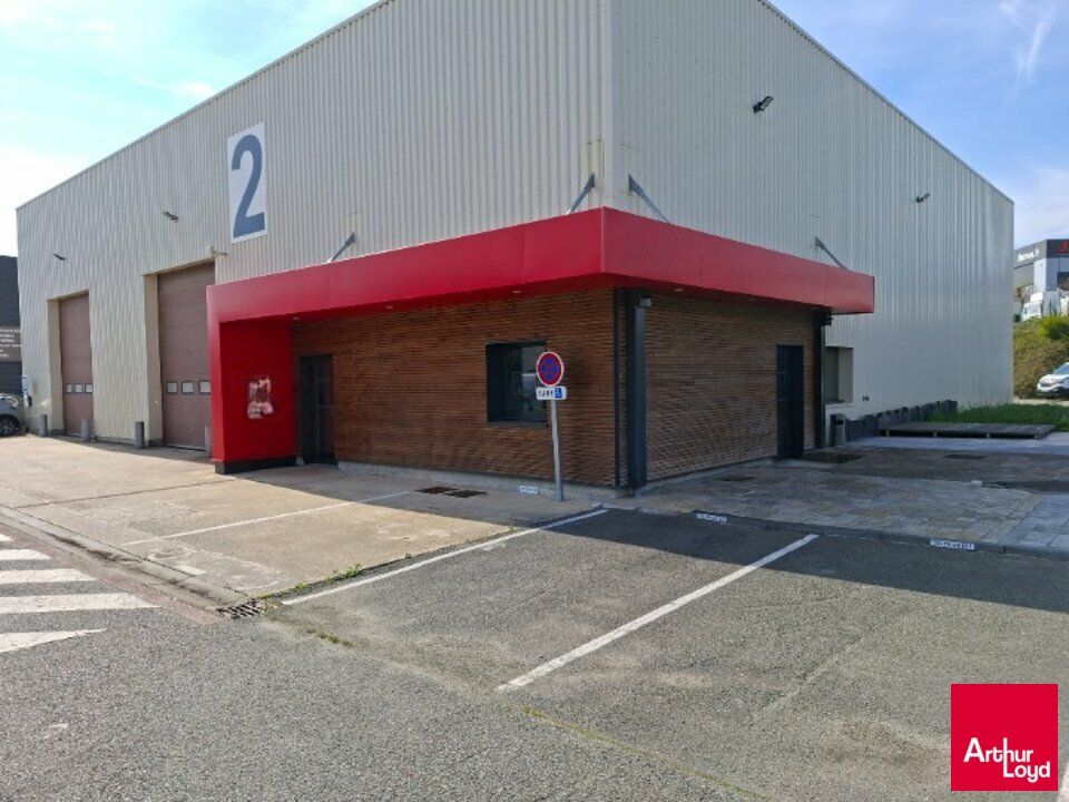 Location local d''activites 625 m² non divisibles