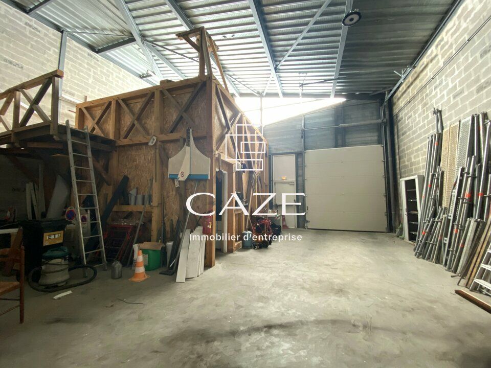 Vente local d''activites 250 m² non divisibles