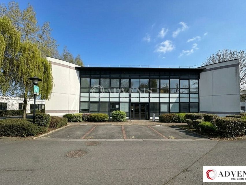 Location bureaux 841 m² non divisibles