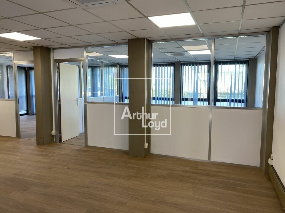 Location bureaux 671 m² divisibles à partir de 133 m²
