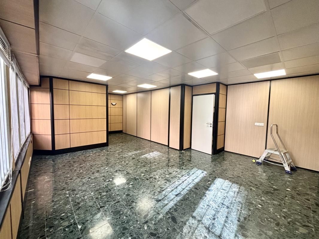 Location bureaux 110 m² non divisibles