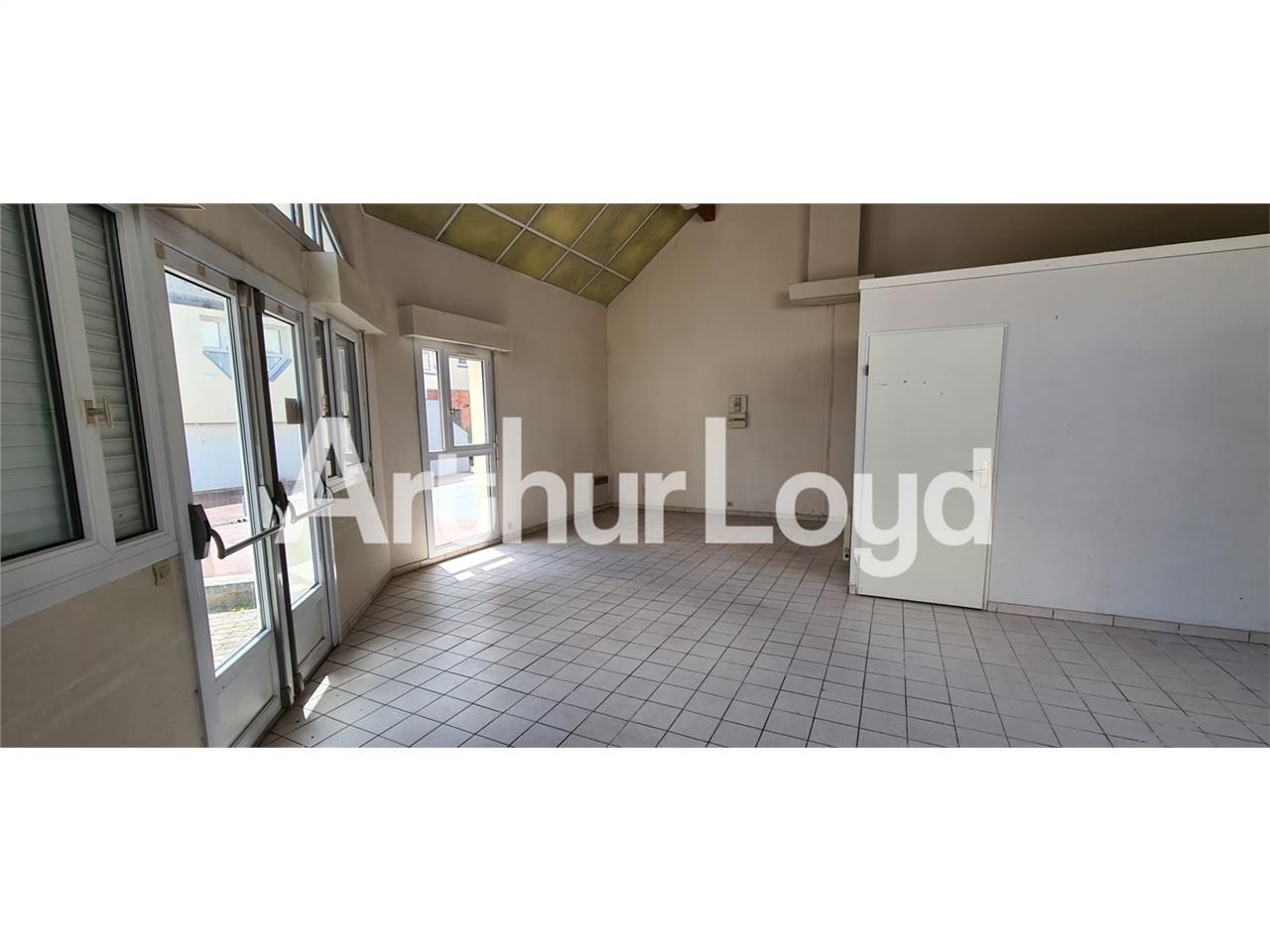 Location local commercial 44.00 m² à BRETTEVILLE SUR ODON