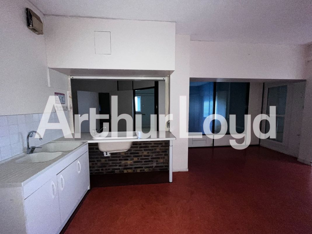 Location bureaux 313.00 m² à CAEN