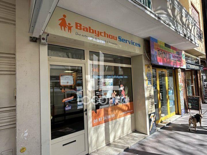 Location local commercial 28 m² non divisibles