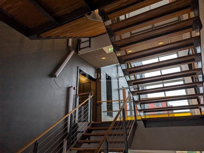 Dernier lot de bureaux à louer dans un immeuble BBC de qualité - Quartier Cronenbourg - Strasbourg