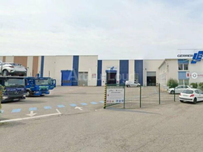 Vente local d''activites 4552 m² non divisibles
