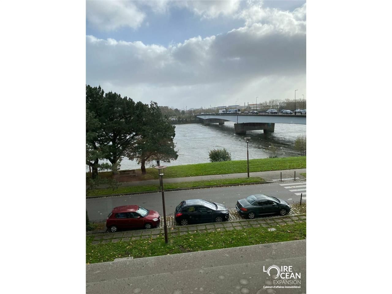 Location bureaux 50 m² non divisibles