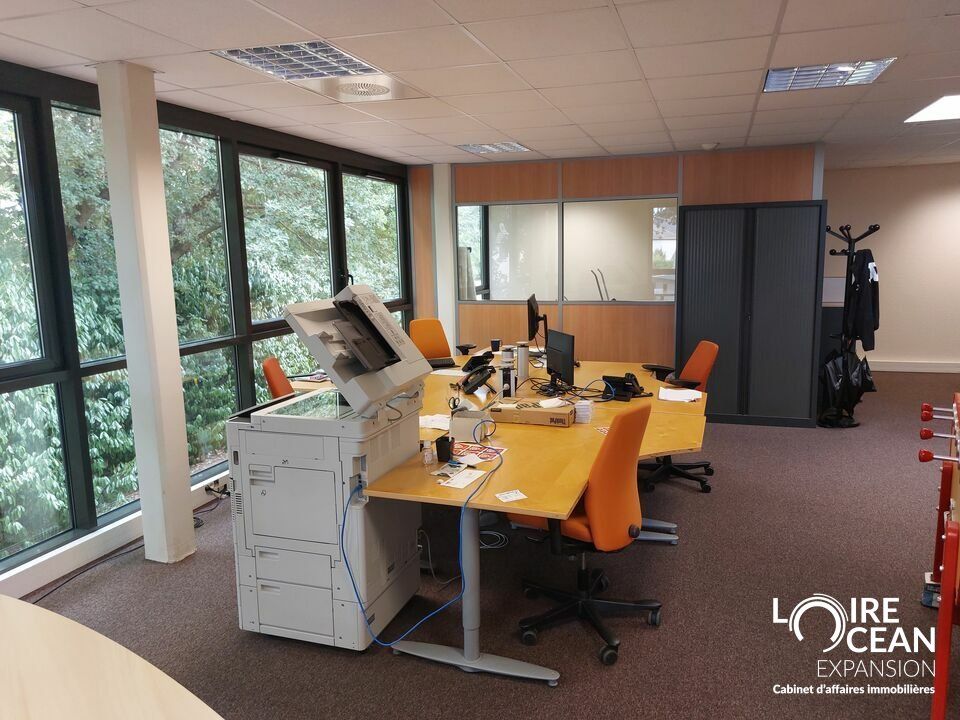 Location bureaux 85 m² non divisibles