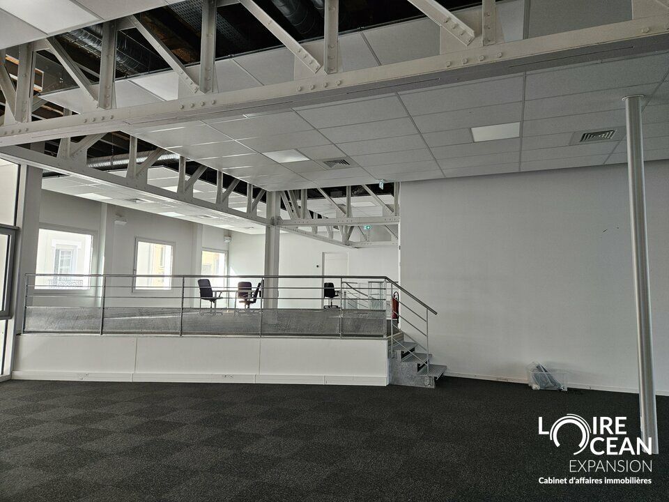 Location bureaux 480 m² non divisibles