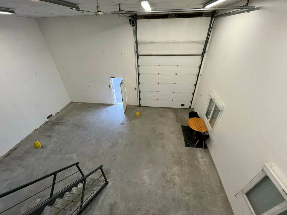 LOCAL D'ACTIVITE A LOUER DISPONIBLE IMMEDIATEMENT