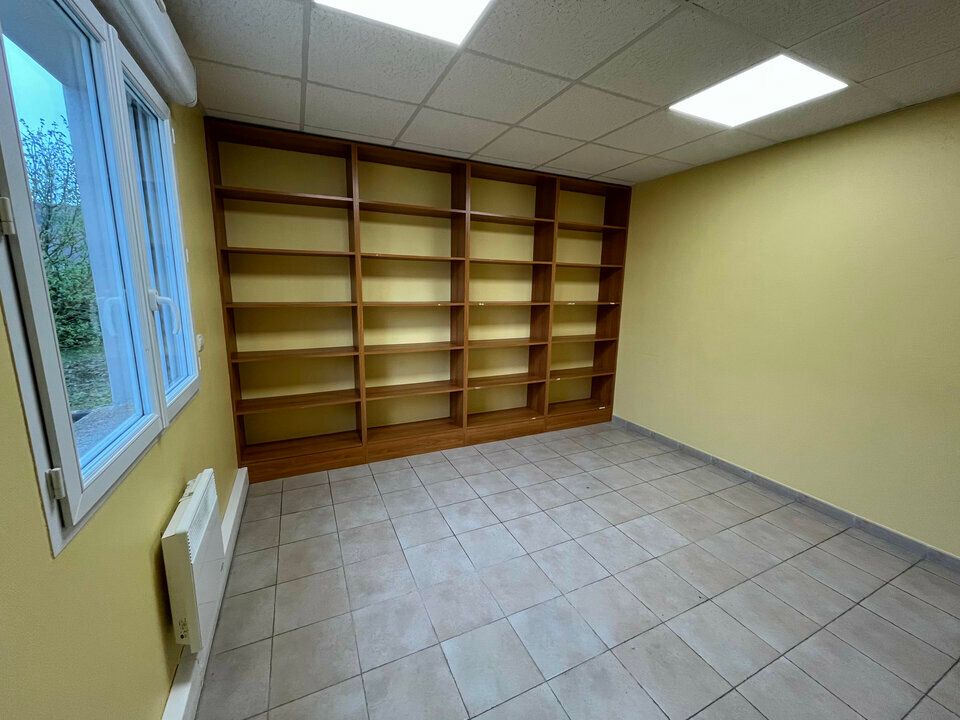 BUREAUX A LOUER DISPONIBLE IMMEDIATEMENT