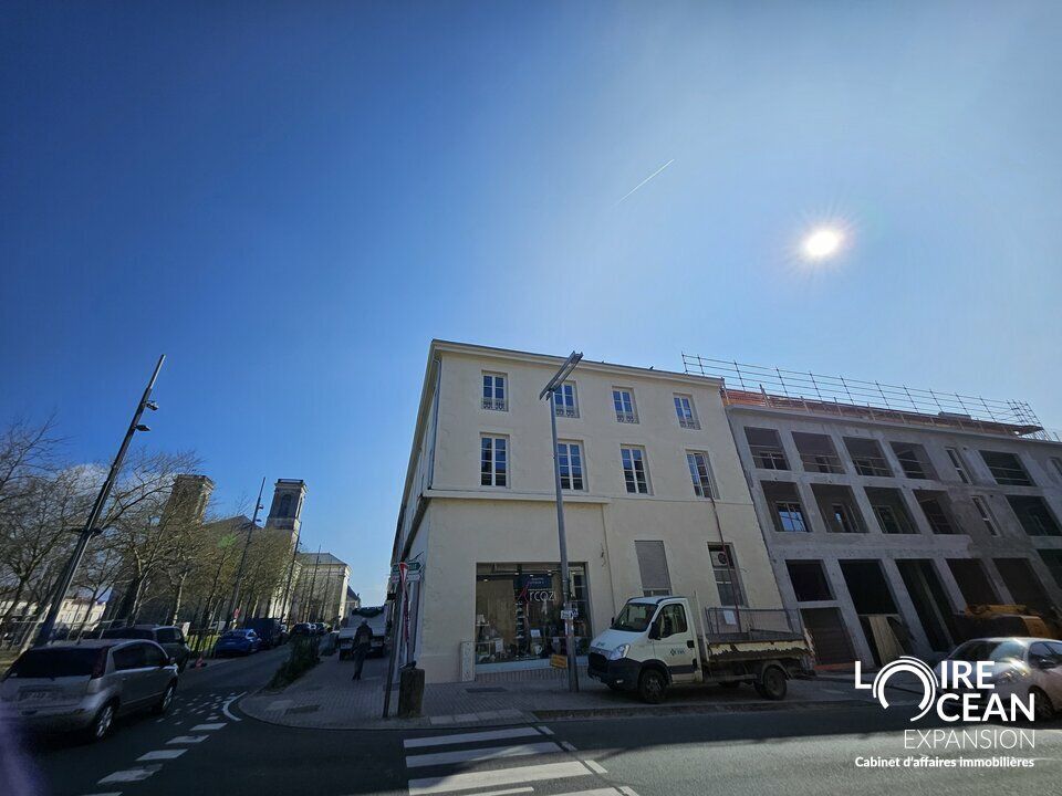 Vente local commercial 219 m² non divisibles