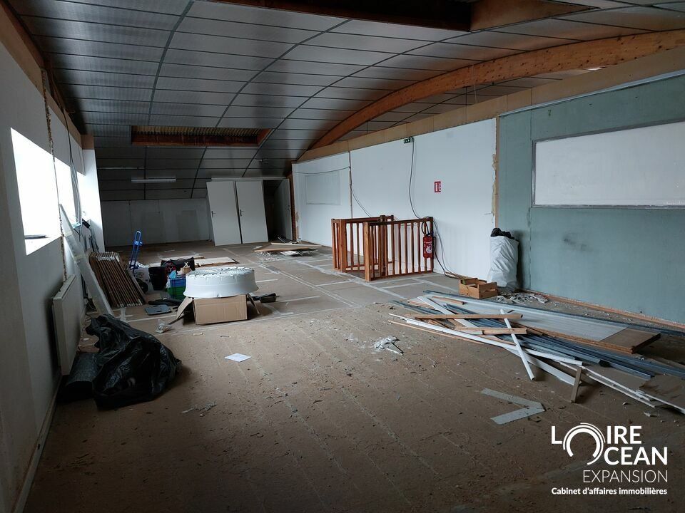 Location bureaux 180 m² non divisibles