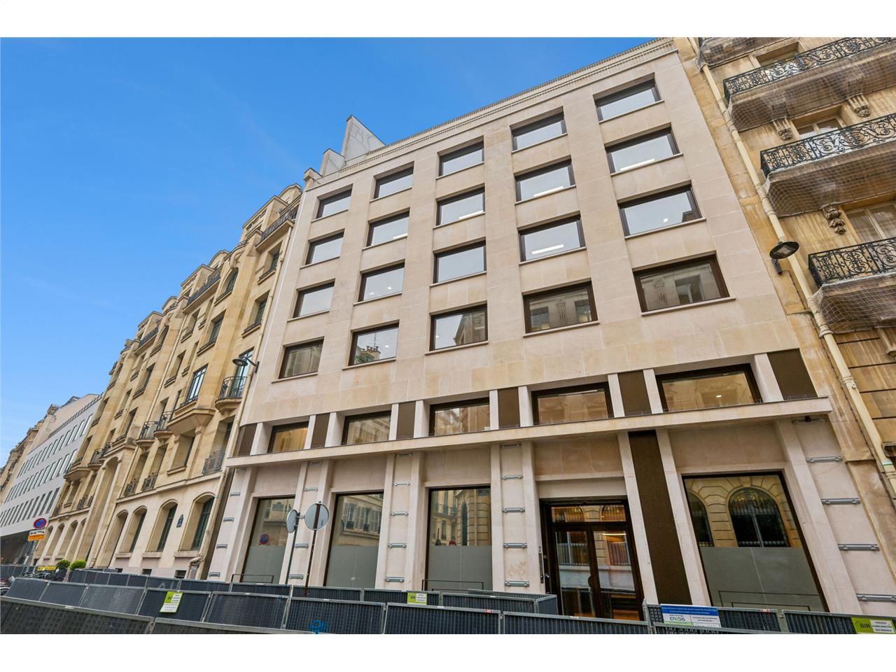 Location bureaux 329 m² à Paris 8ème