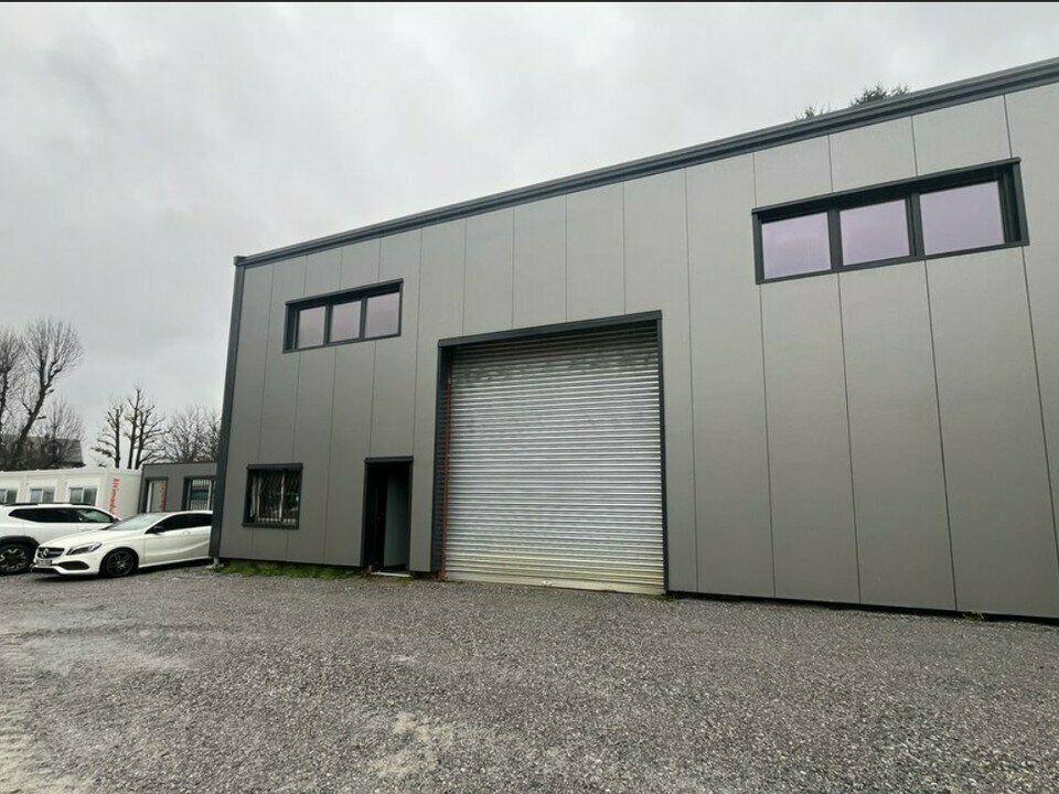 Vente local d''activites 500 m² non divisibles