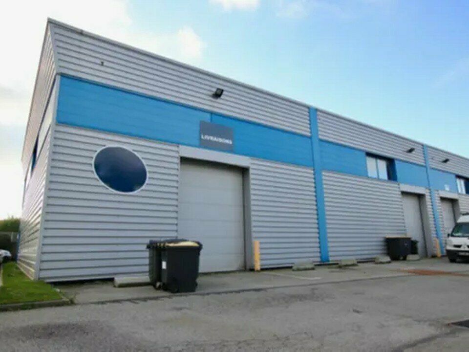 Local d'activités 240 m² à louer à Harfleur (76)