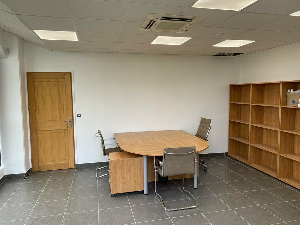 Location bureaux 137 m² non divisibles