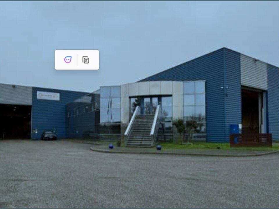 Location local d''activites 4460 m² non divisibles