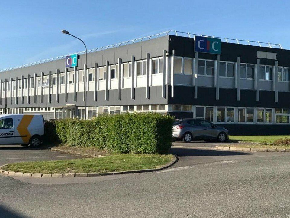 Location bureaux 25 m² divisibles à partir de 17 m²