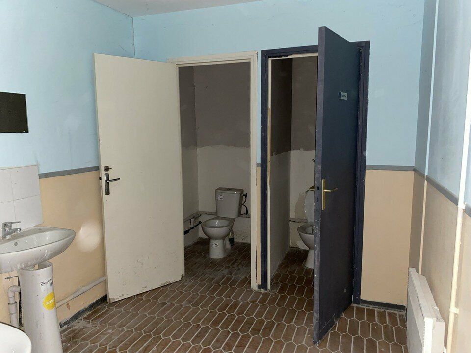 Local d'activités 1189 m² à louer à Arques (62)