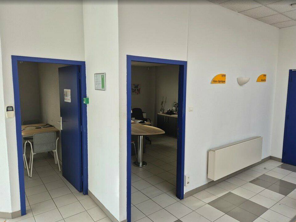 Location local d''activites 350 m² non divisibles