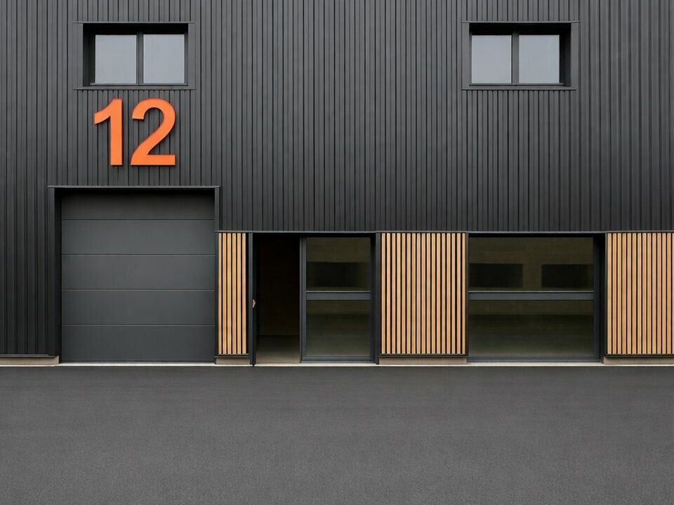 Location local d''activites 256 m² non divisibles