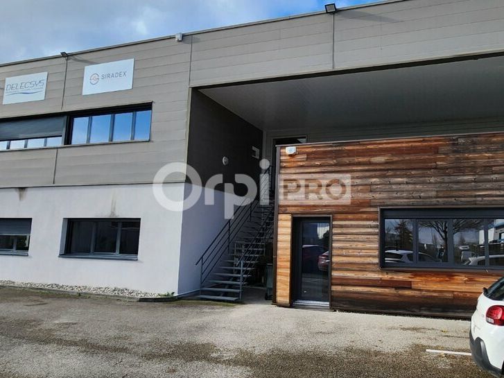 BUREAUX A LOUER - 222 m² - MEYZIEU 