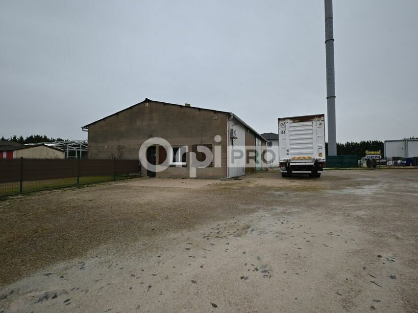 LOCAL D'ACTIVITE A LOUER - 200 m² - CRISSEY