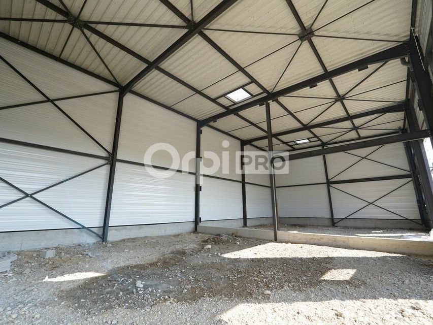 LOCAL COMMERCIAL / BUREAUX A LOUER - 200 M² - TIGNIEU JAMEYZIEU