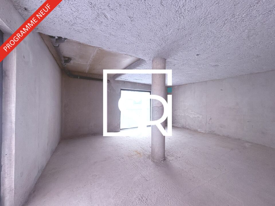 ANGLE DE RUE - VENTE BUREAUX / LOCAL COMMERCIAL NEUF 45 M² AVEC GARAGE 20 M² - QUARTIER LES SALINS - 63000 CLERMONT-FERRAND