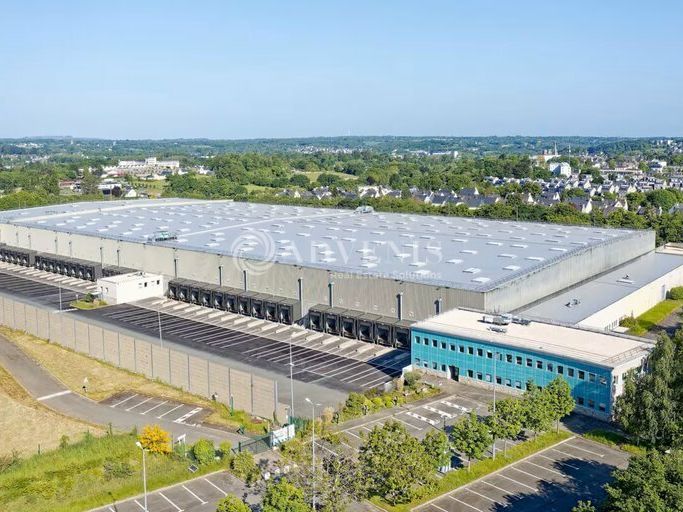 Entrepôt logistique à louer - Accès direct RN12