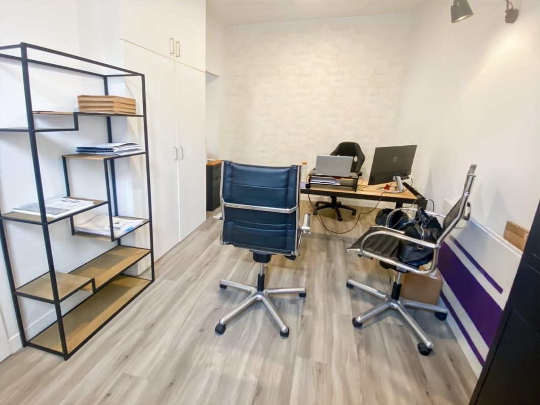 Location bureaux 60 m² non divisibles