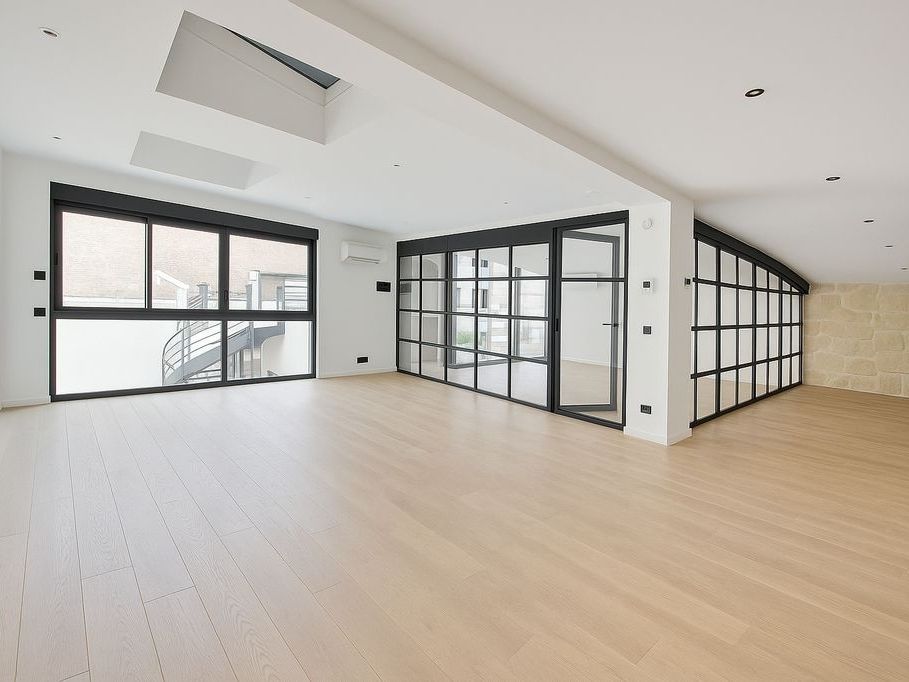 Location bureaux 374 m² non divisibles