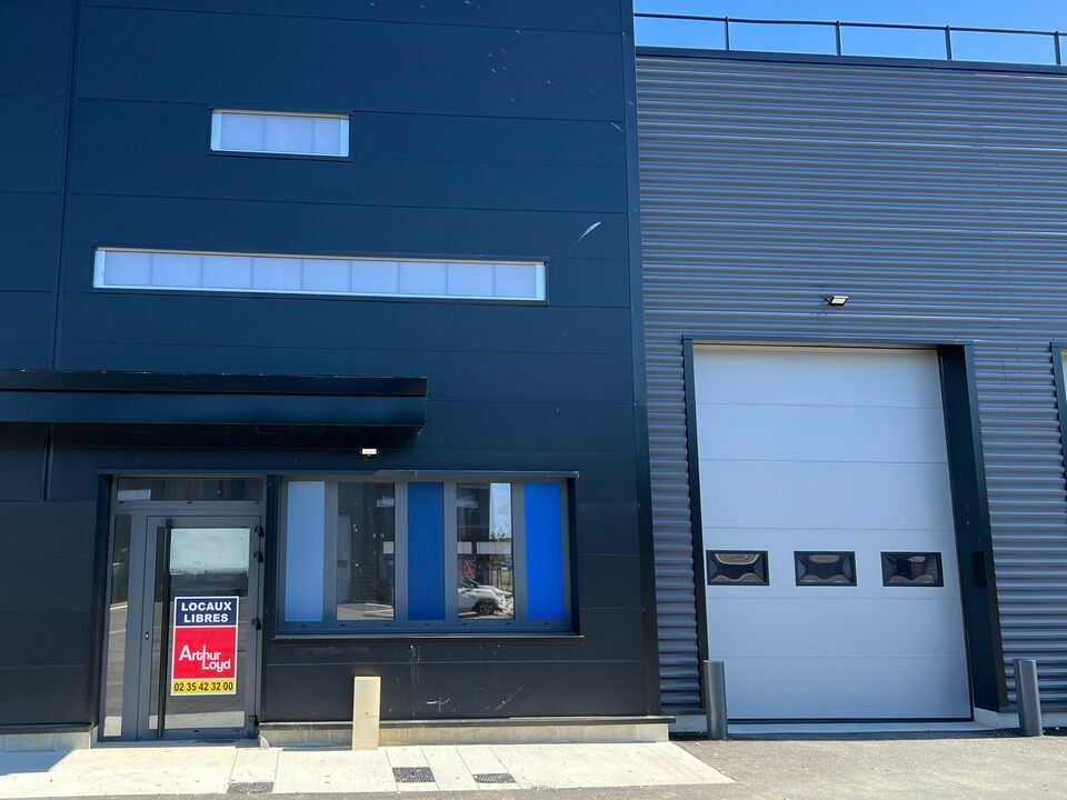Location local d''activites 191 m² non divisibles