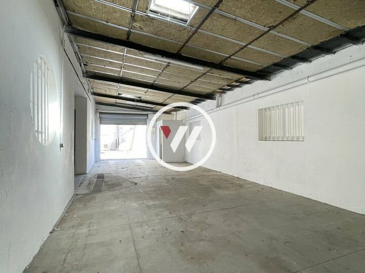 Location local d''activites 220 m² non divisibles