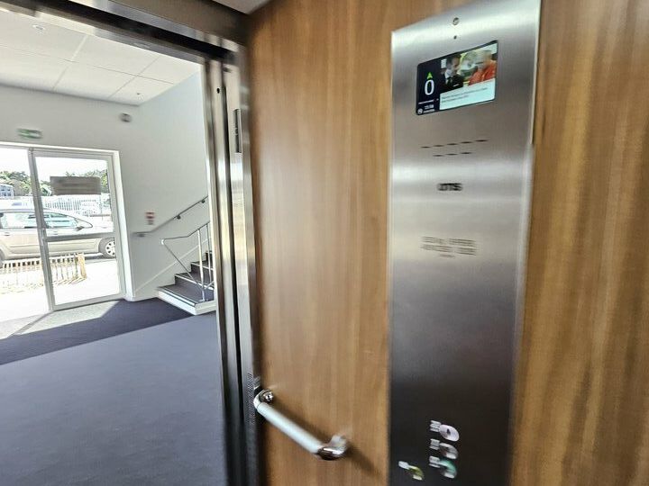 Location bureaux 86 m² non divisibles