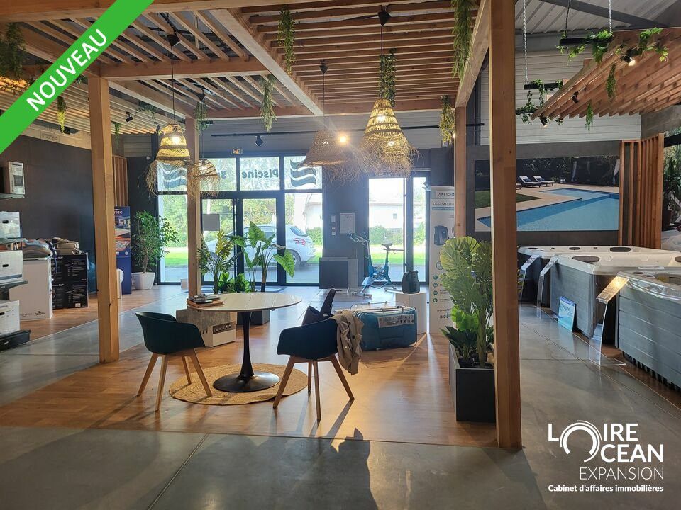 Vente local commercial 200 m² non divisibles