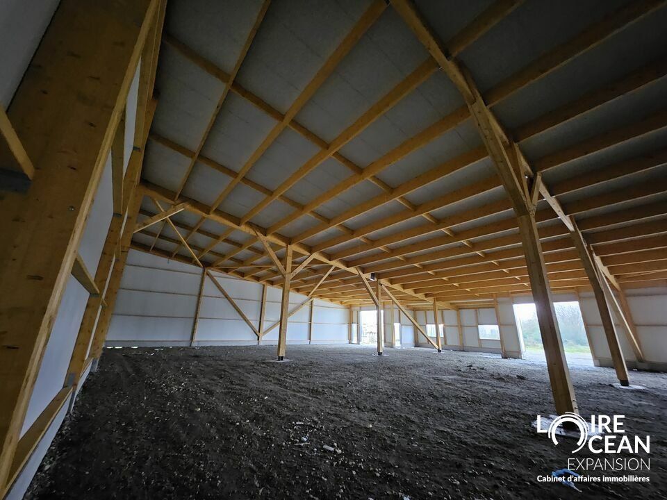 Location local d''activites 269 m² non divisibles