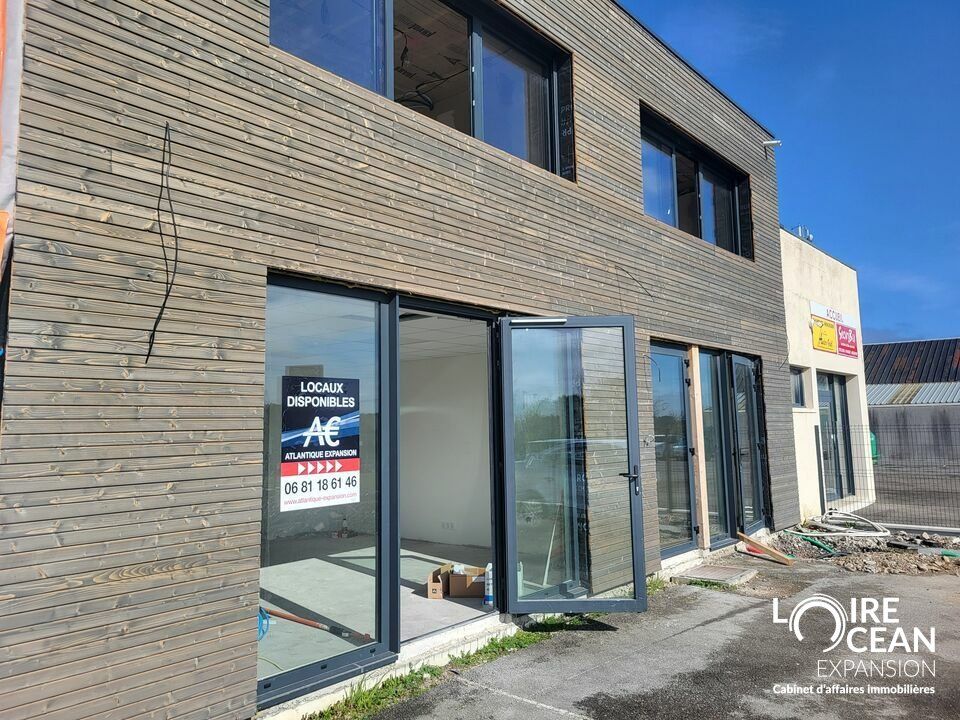 Location local commercial 32 m² non divisibles