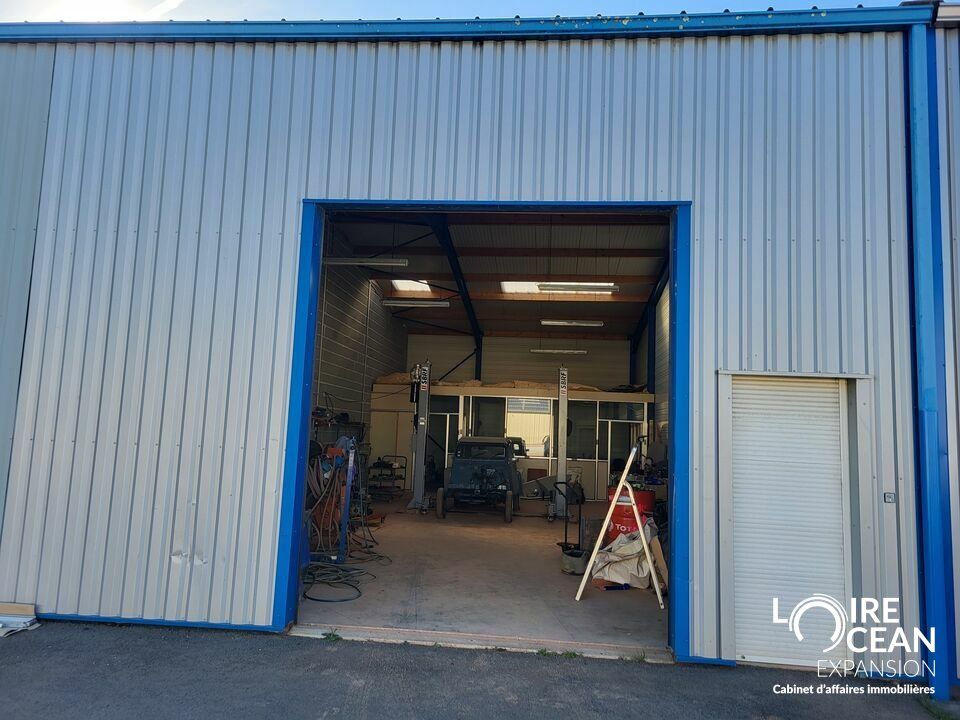 Location local d''activites 180 m² non divisibles