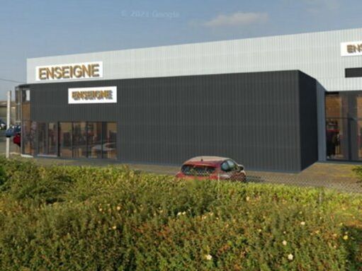 À LOUER : Cellules commerciales & activité - Zone du Intermarché à Saint Florent le Vieil (Maine-et-Loire).