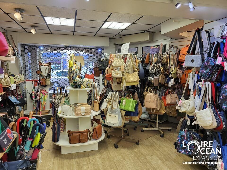 À VENDRE - MAROQUINERIE / BAGAGERIE - CENTRE-VILLE DE Pornic