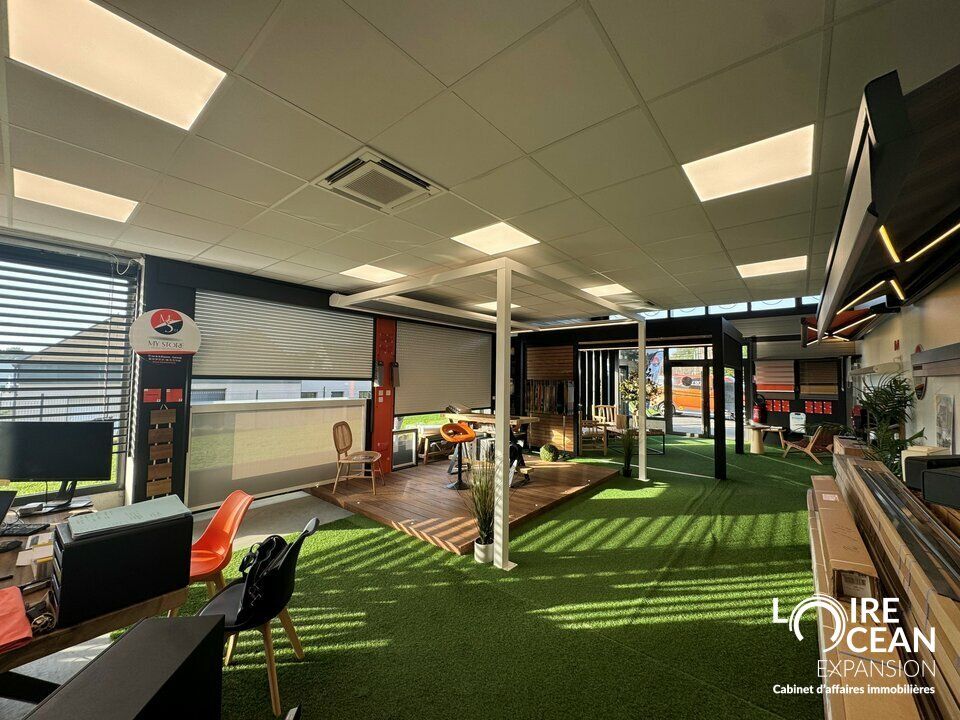 Location local commercial 170 m² non divisibles
