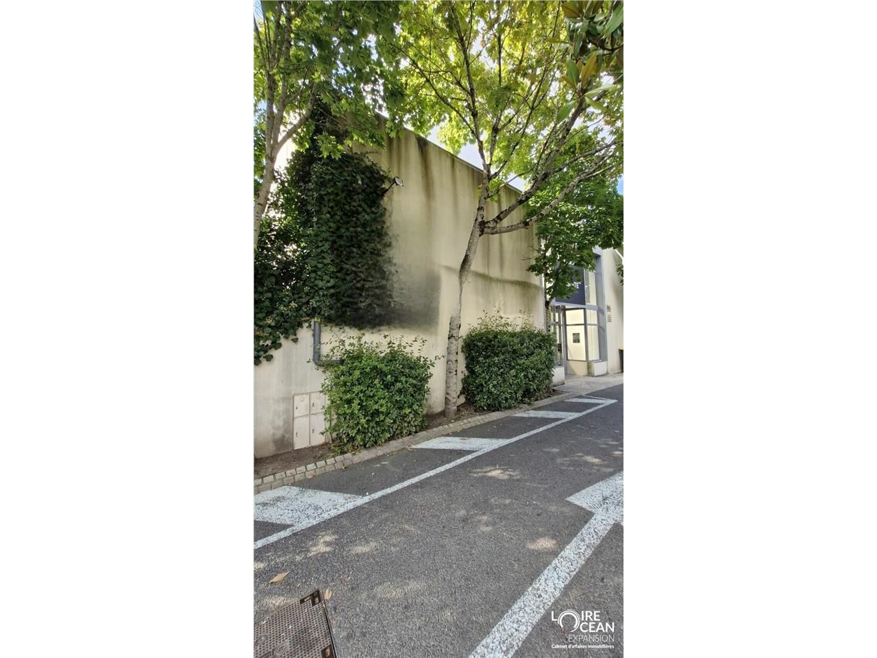 A LOUER LOCAL COMMERCIAL - QUARTIER DU MARCHE - LA BAULE